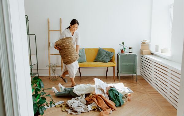 Jak zazimovat zimní oblečení a co nosit na jaře?